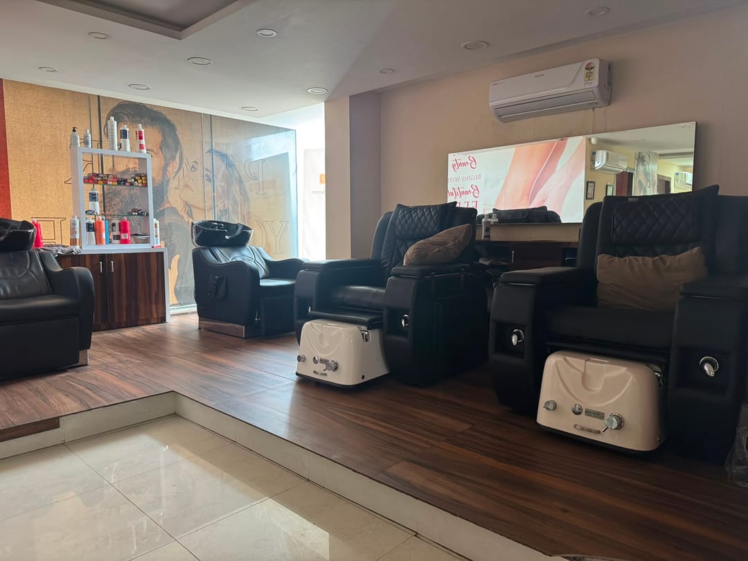 Salon Interior · Pedicure and hair-wash lounge at The Jawed Habib, Reva Circle
